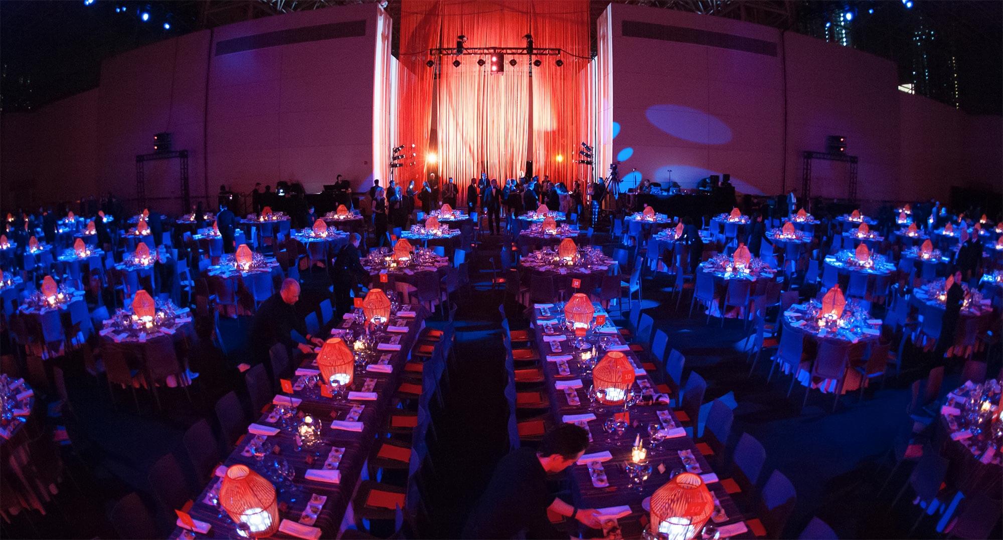 Panoramic view of Interior Design's Hall of Fame banquet hall.